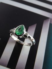 Anillo lágrima (2) Anillo lágrima (2)