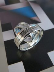 Argollas Cruz Zircones (4) Argollas Cruz Zircones (4)