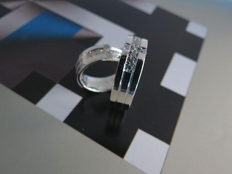 Argollas Cruz Zircones (5)