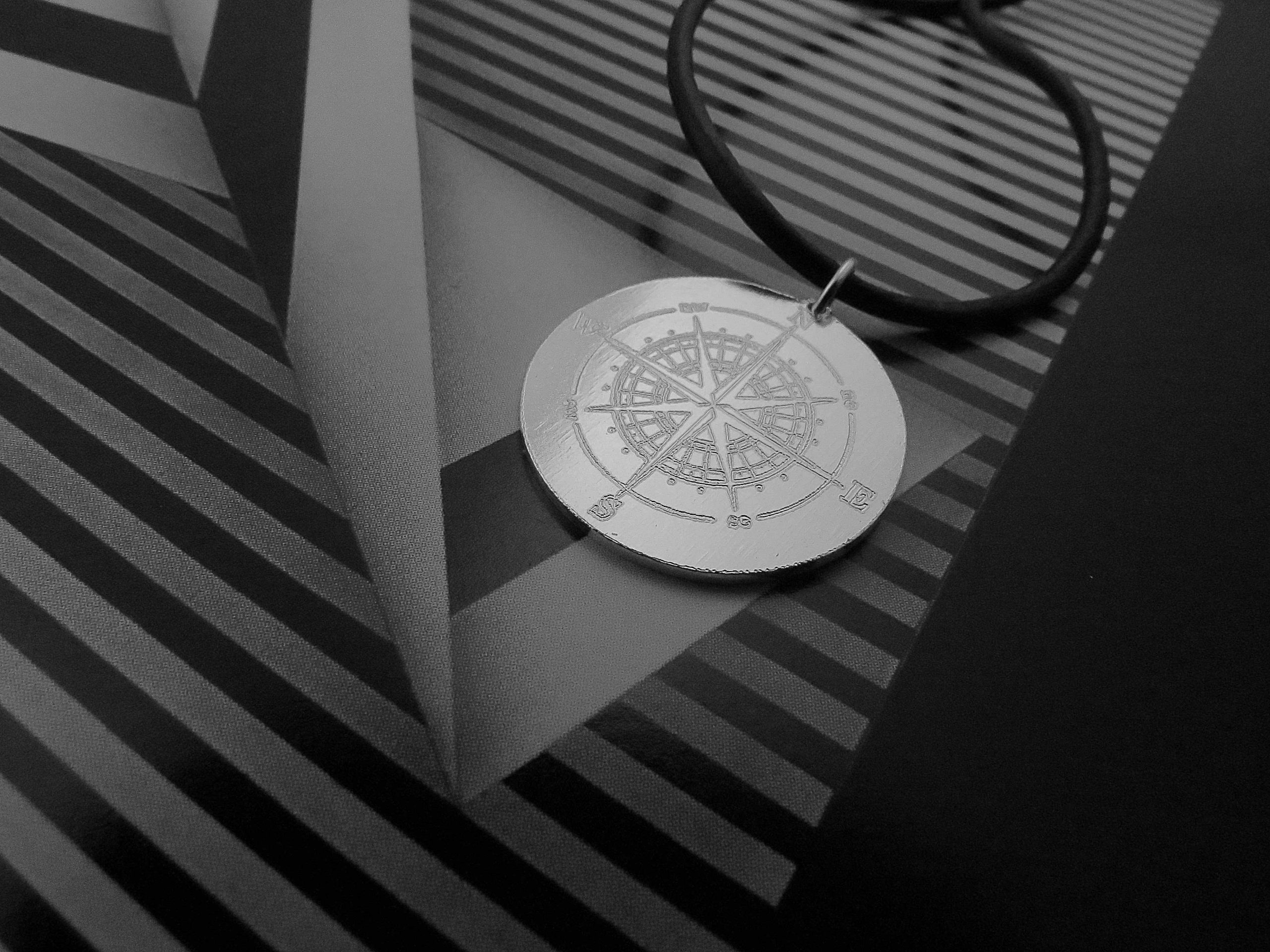 Dije-La Rosa-De-Los-Vientos (4)