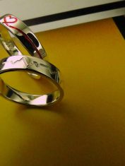 Argollas Delgadas Hilo Rojo (3) Argollas Delgadas Hilo Rojo (3)